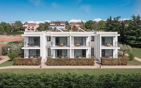 Lana Premium Residence